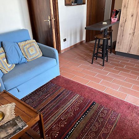 B&B Casale Roshlee Gualdo Cattaneo Bagian luar foto