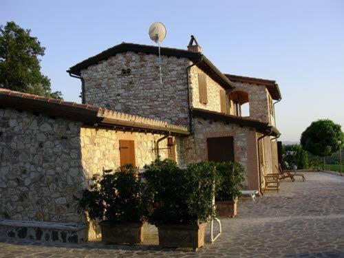 B&B Casale Roshlee Gualdo Cattaneo Bagian luar foto