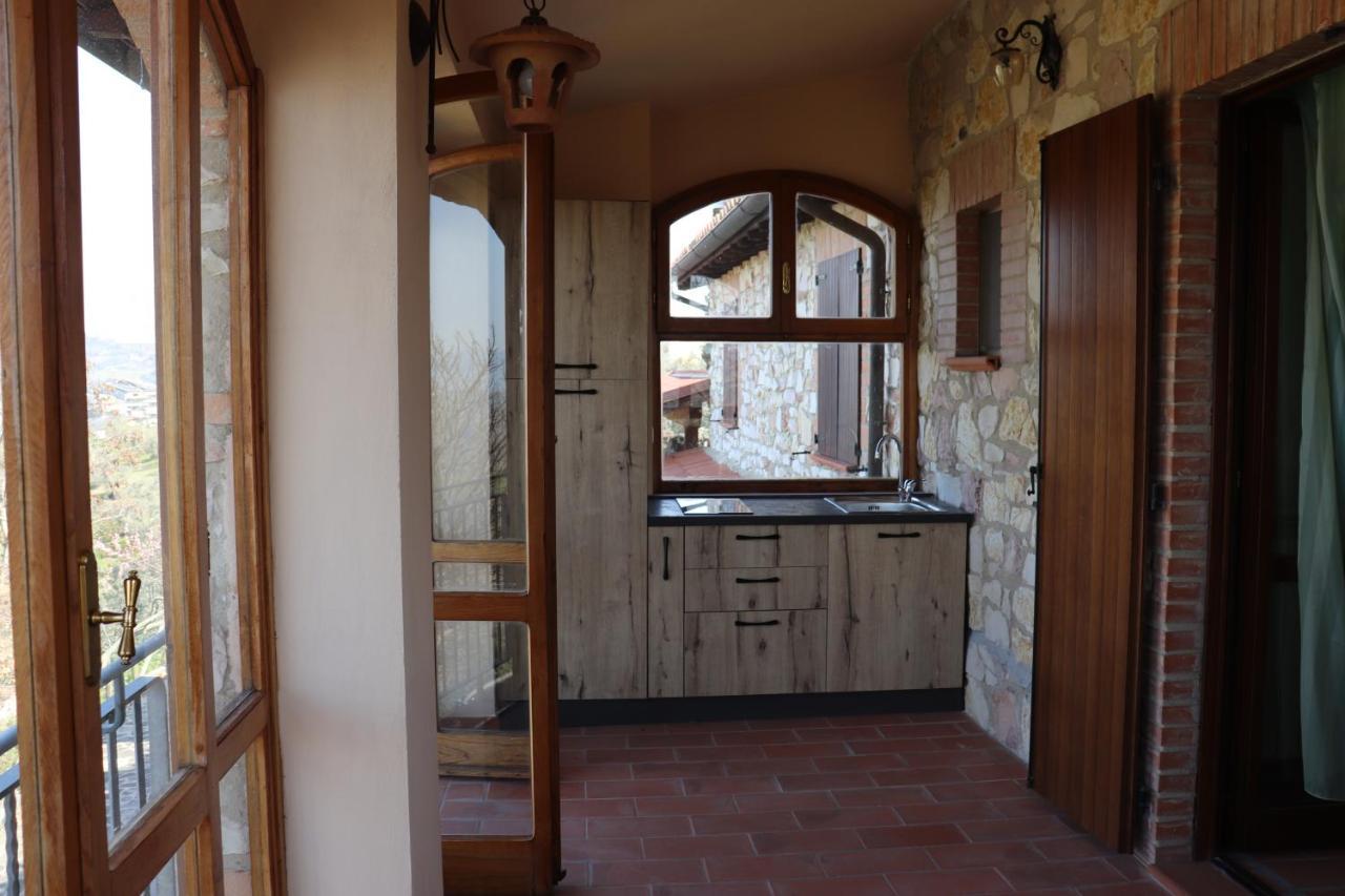 B&B Casale Roshlee Gualdo Cattaneo Bagian luar foto