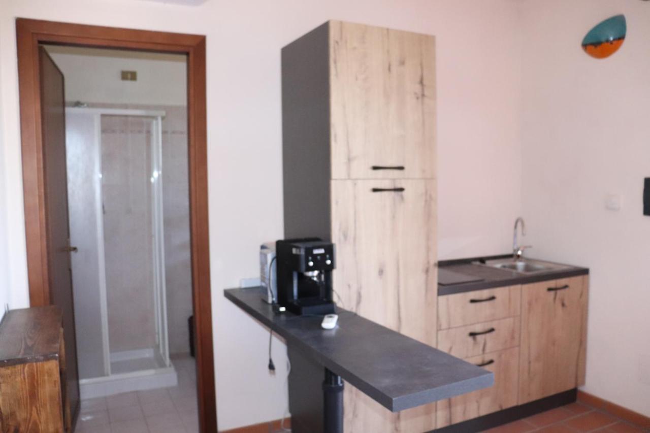 B&B Casale Roshlee Gualdo Cattaneo Bagian luar foto